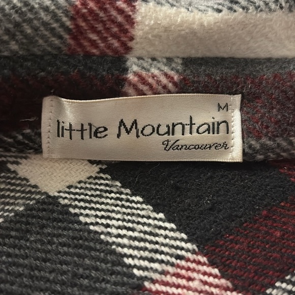 Little Mountain red blacks and white plaid jacket - Picture 6 of 8